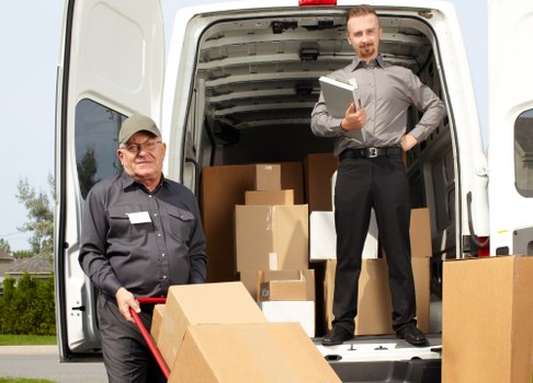 Man with van removal service for homes in Norbiton