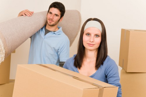 Flexible moving assistance for household items in Norbiton